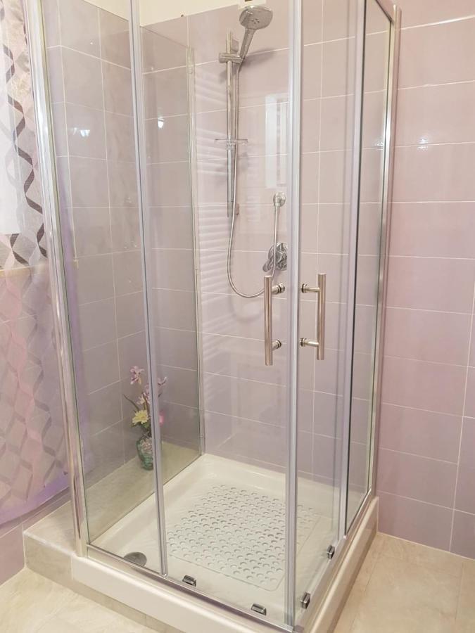 B&B La Casetta Di Lilly Amelia Εξωτερικό φωτογραφία