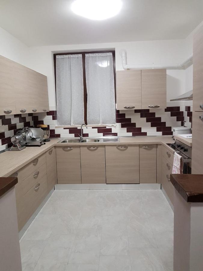 B&B La Casetta Di Lilly Amelia Εξωτερικό φωτογραφία
